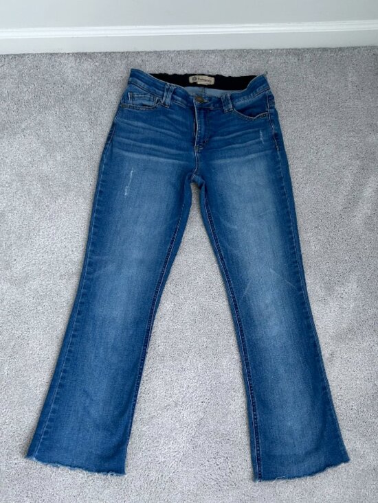Democracy Denim - Democracy cropped girlfriend jeans with raw edge